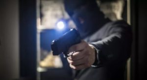 मणिकर्ण में रिवाल्वर दिखाकर पर्यटक को धमकाने पर केस दर्ज